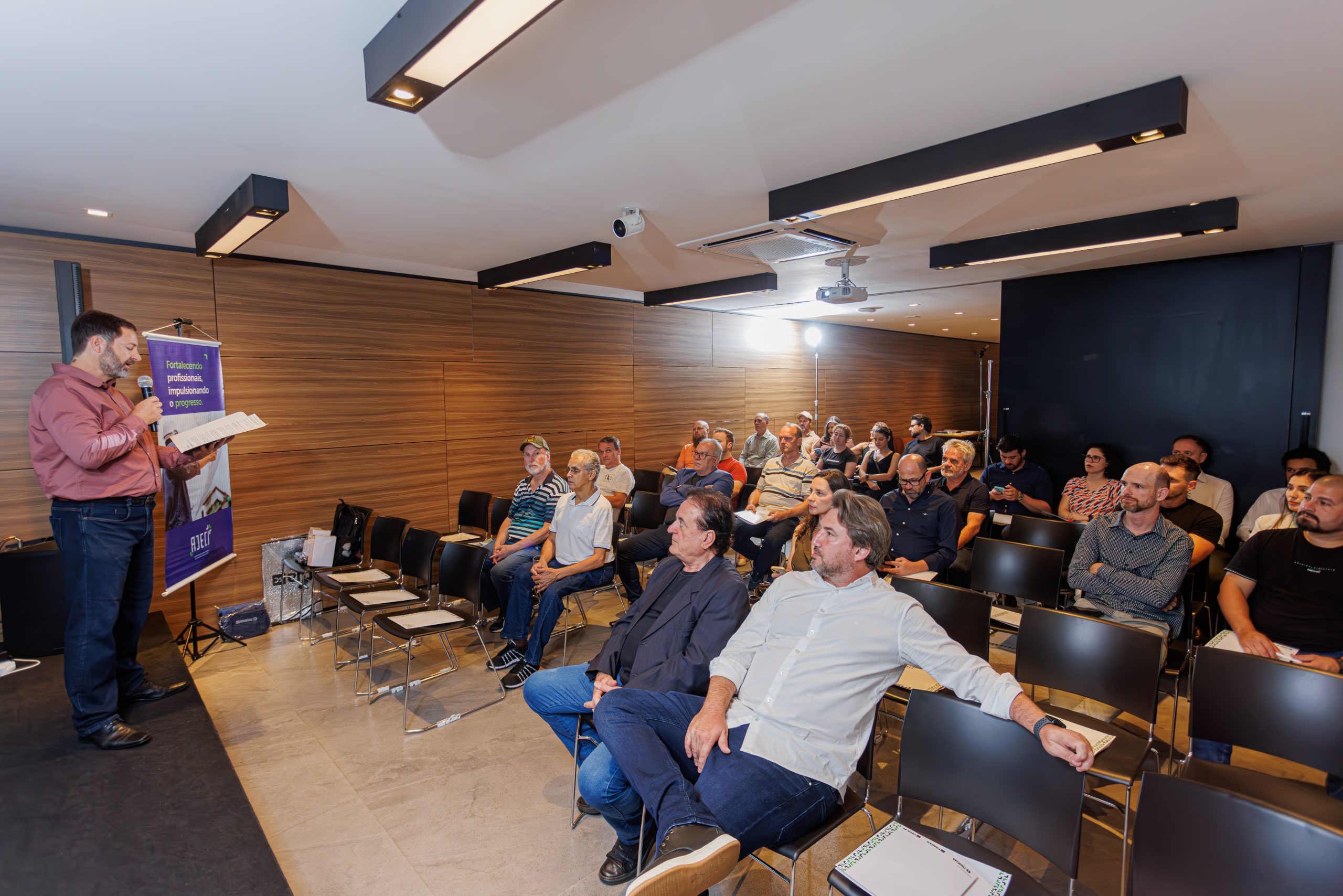 CICLO DE PALESTRAS AJECI 2025_281125-125