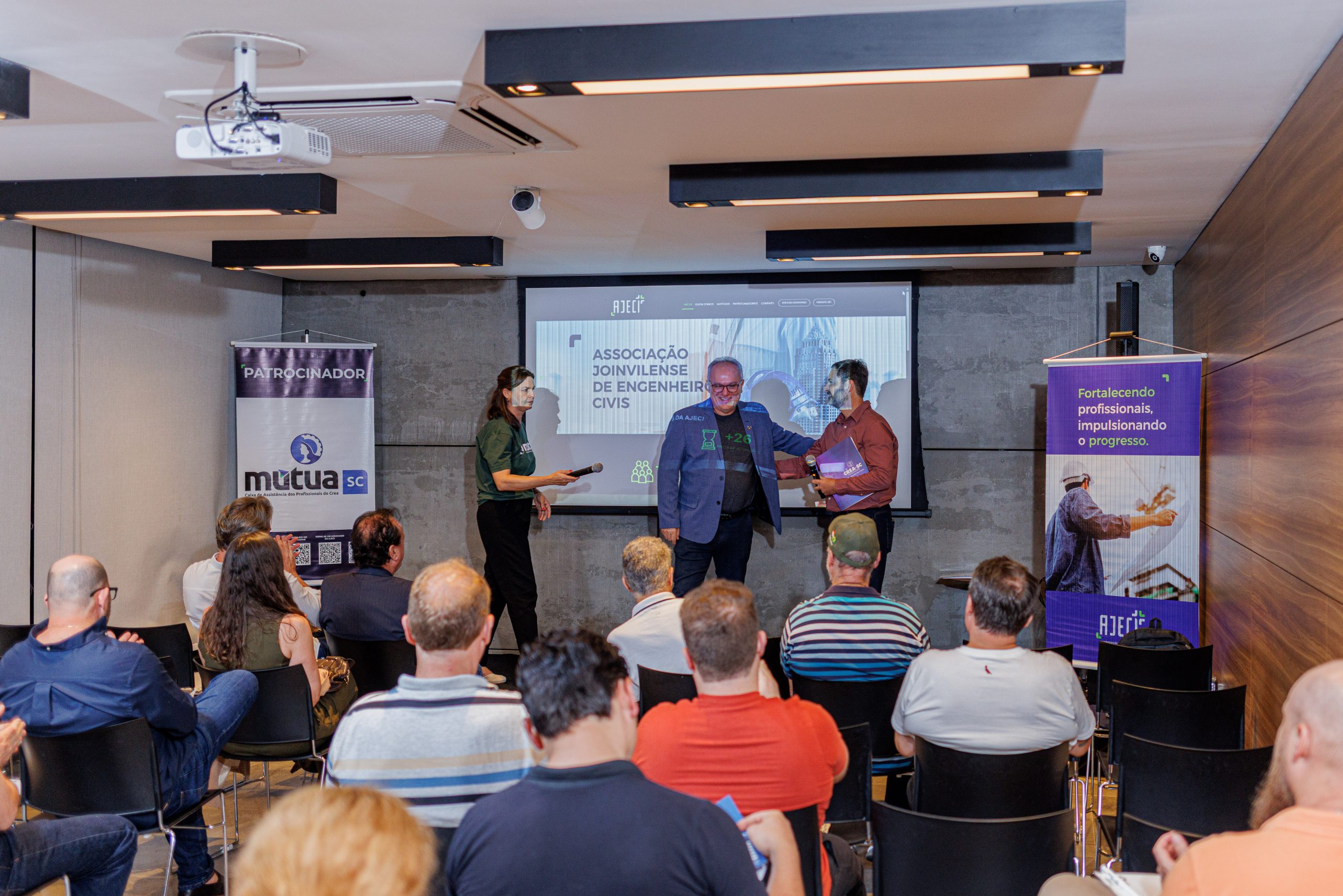 CICLO DE PALESTRAS AJECI 2025_281125-168