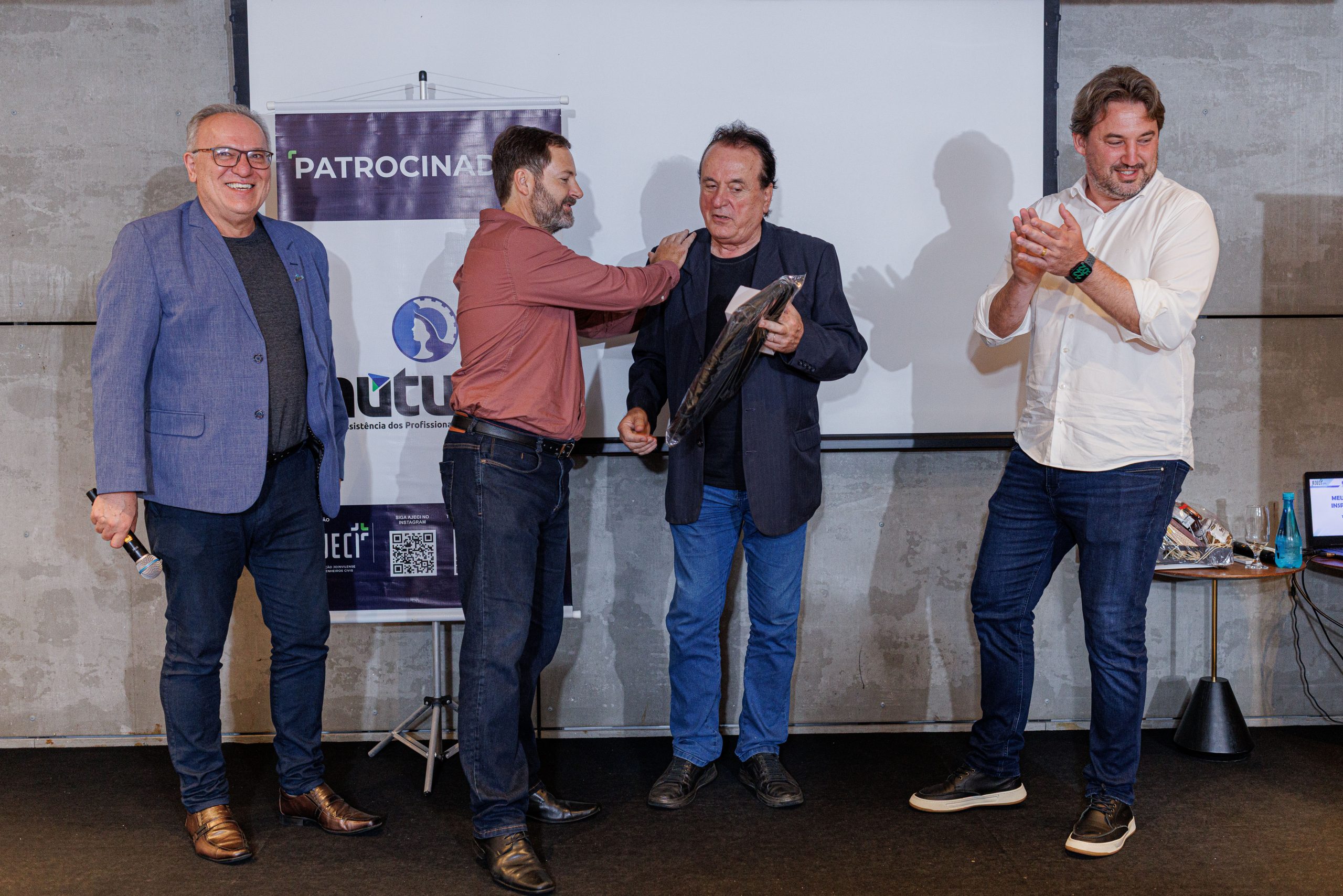 CICLO DE PALESTRAS AJECI 2025_281125-293