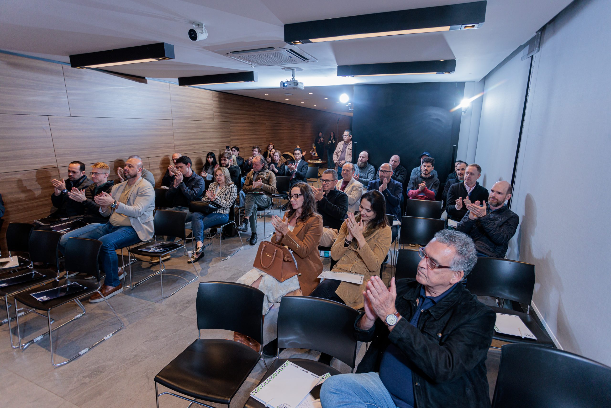 CICLO DE PALESTRAS AJECI_190526-235